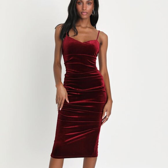 Lulus Dresses & Skirts - Lulus Plush Personality Wine Red Velvet Ruched Bodycon Midi Dress - Size L